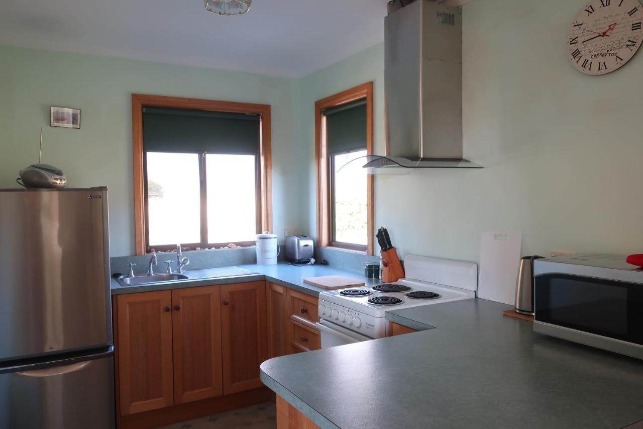 Cherry Top Farmstay - Boutique Eco Village Lilydale Екстериор снимка