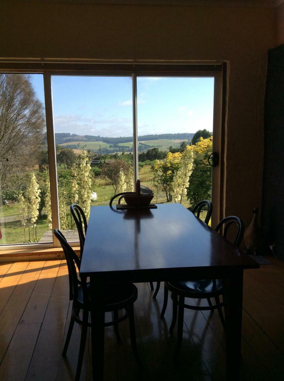 Cherry Top Farmstay - Boutique Eco Village Lilydale Екстериор снимка